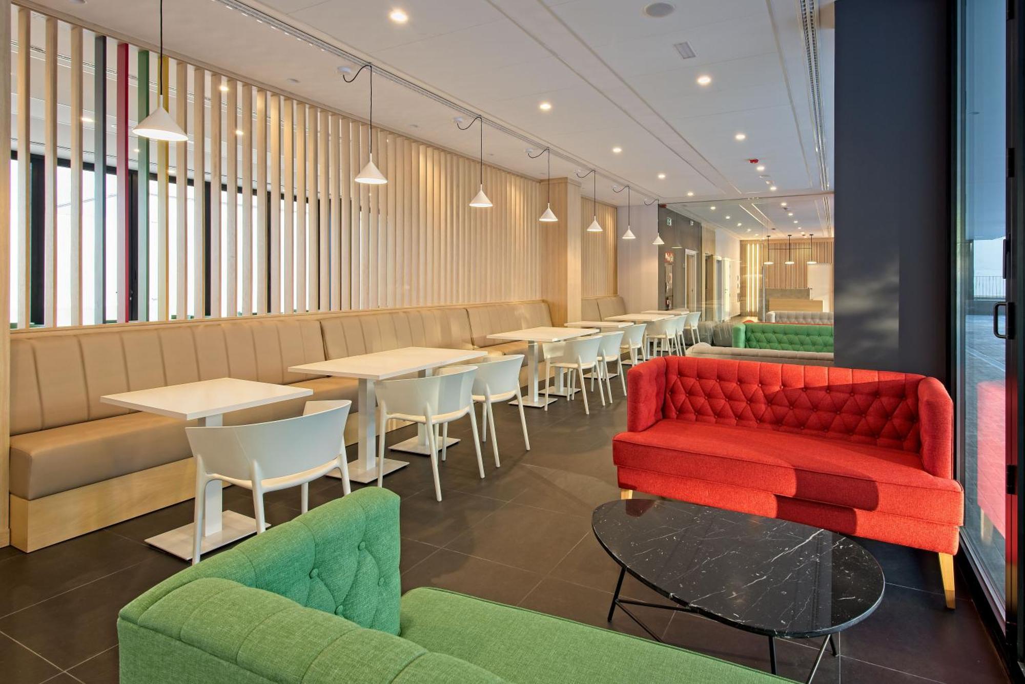 Dwo Colours Alcala — Photos 3